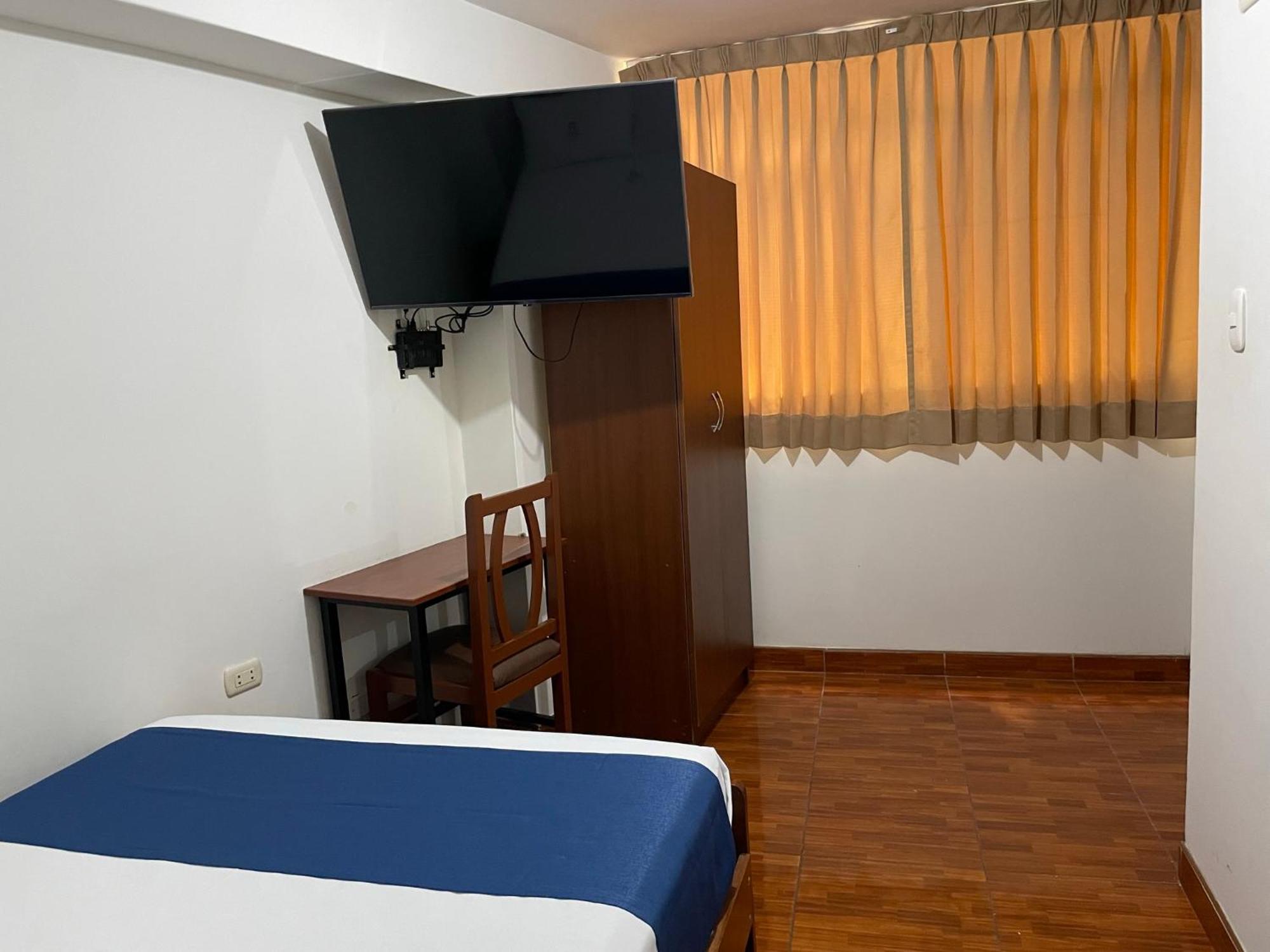 Hotel Italia I 치클라요 외부 사진