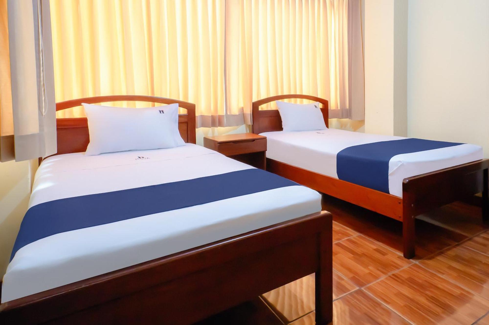 Hotel Italia I 치클라요 외부 사진