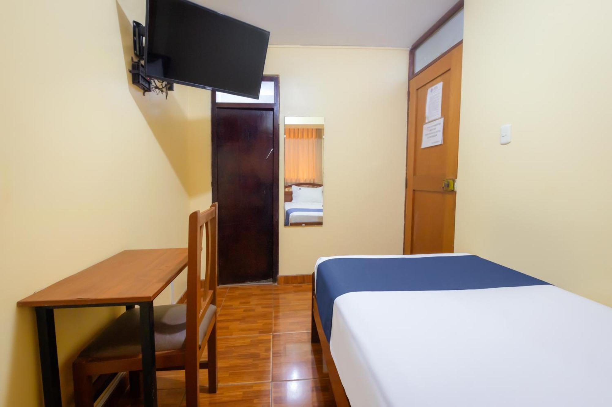 Hotel Italia I 치클라요 외부 사진